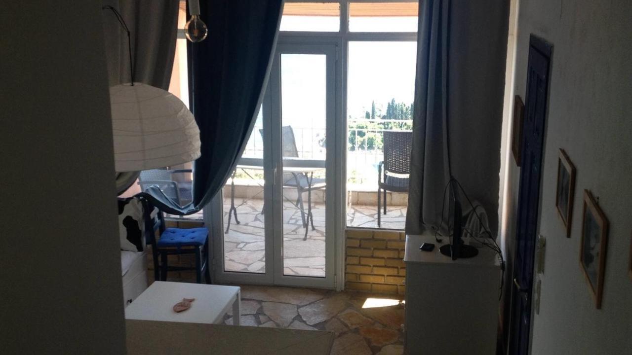 Maria Corfu Loustri