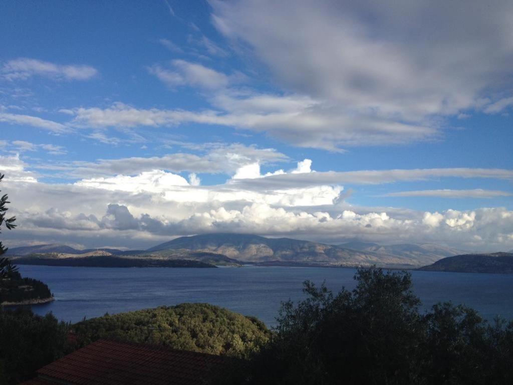 Maria Corfu Loustri Guest house Gimari